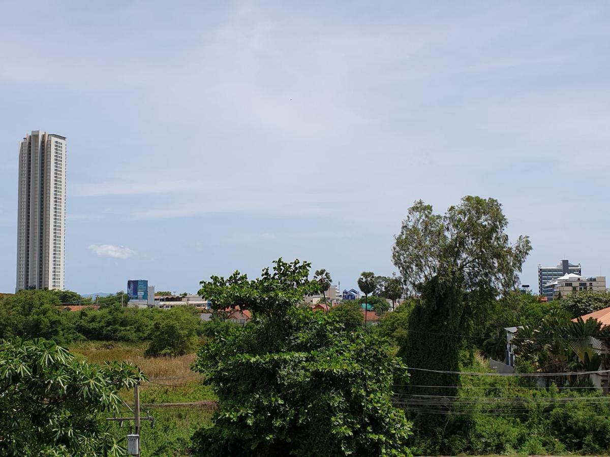 Villa Germania Pattaya Esterno foto